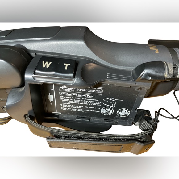 🔥 Vintage JVC GR-A1U Video Movie Handheld Camcorder Untested As Is W/ Manual 🔥 - Picture 7 of 10